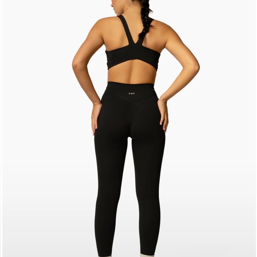 437 THE V LEGGING / BLACK